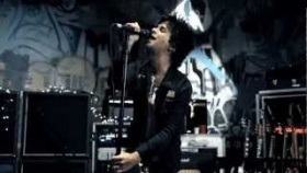 Green Day: &quot;Oh Love&quot; - [Official Video]