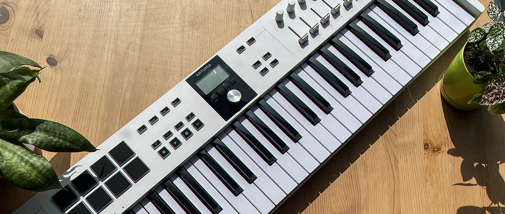 Test klawiatury sterującej Arturia Keylab Essential mk3