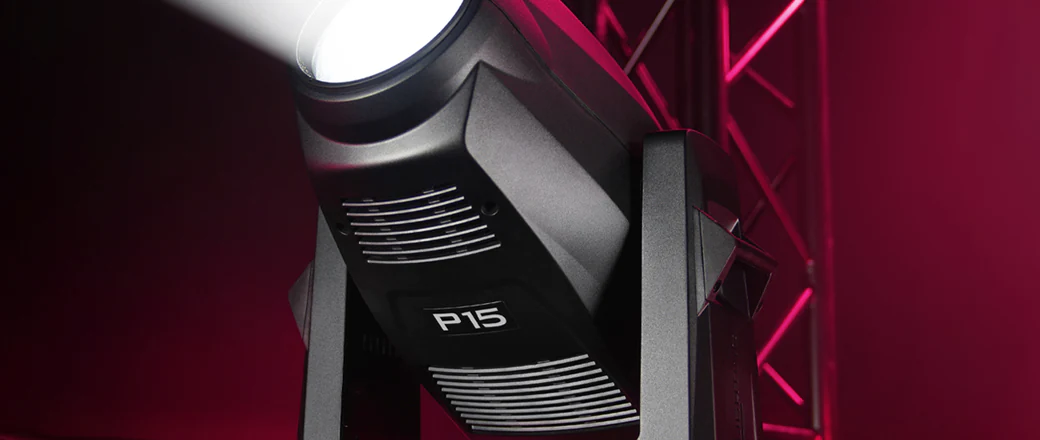 JB Lighting P15 Profile - potężna oprawa w trzech odmianach