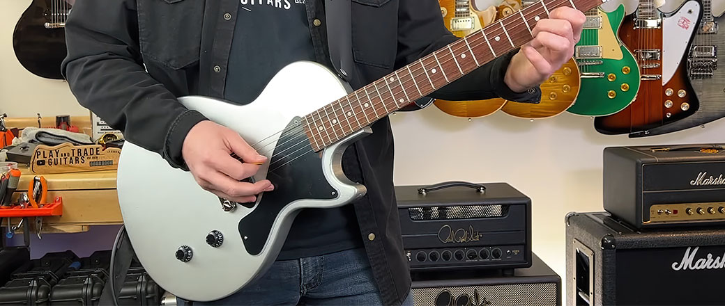 Billie Joe Armstrong znów łączy siły z firmą Gibson