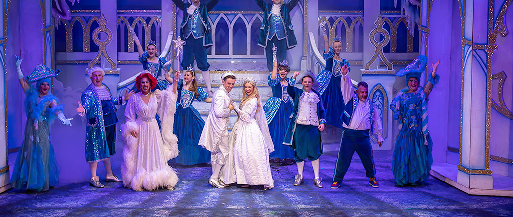 Oświetlenie teatralne ma znaczenie. Spektakl Kopciuszek z Robe