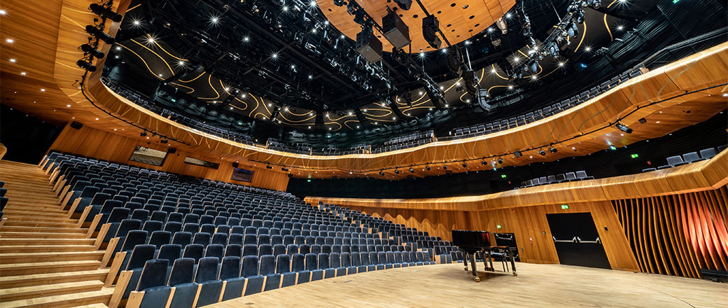 Cavatina Hall pracuje dzięki sieci światłowodowej Optocore