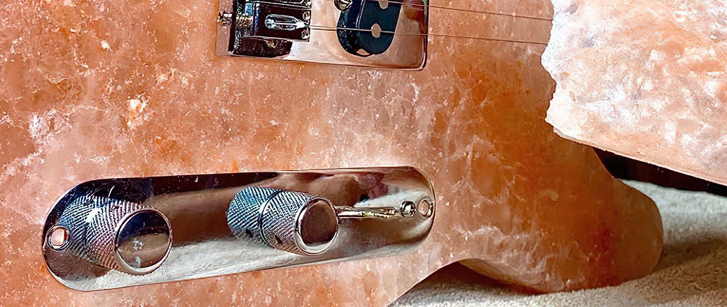 Gitara z soli? Burls Art podejmuje wyzwanie