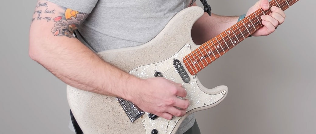 Gitarowe dziwolągi: gitara z... betonu!