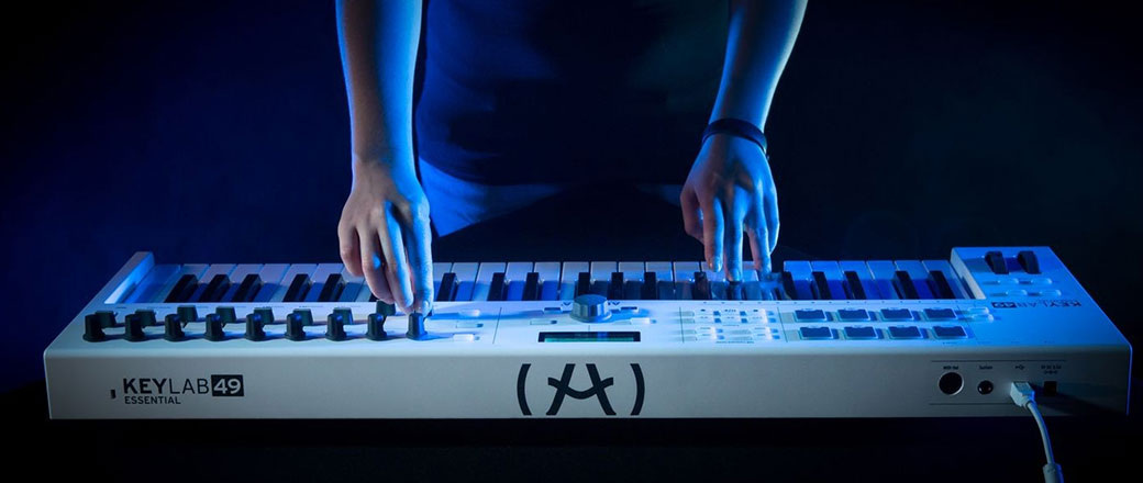 Arturia zaktualizowała klawiatury KeyLab Essential i KeyLab MkII