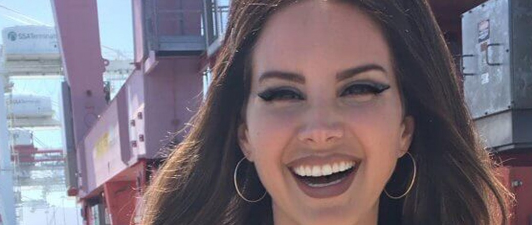 Lana Del Rey z poetyckim debiutem
