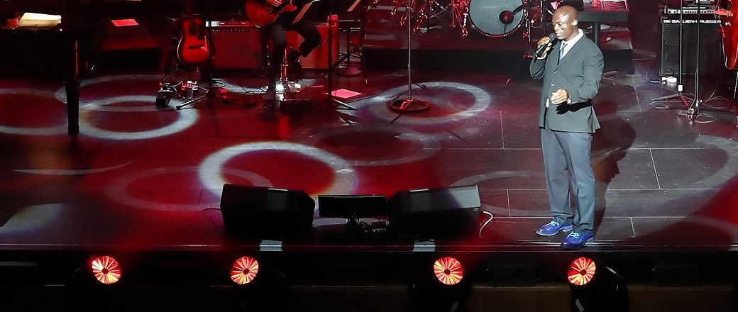 TurboRay od HES olśniewa i błyszczy w McCallum Theatre