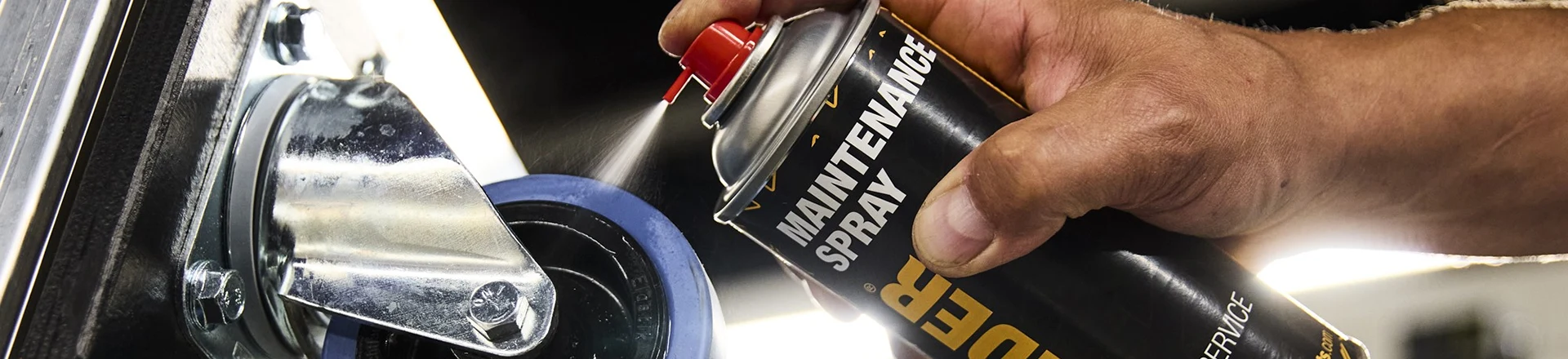 Maintenance Spray 400 marki DEFENDER do pielęgnacji kabli