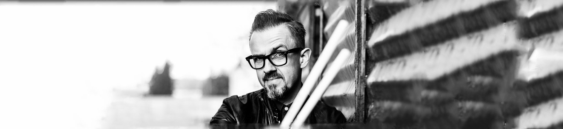 Maciej Gołyźniak wybrał mikrofony AKG C 414 i D12 VR