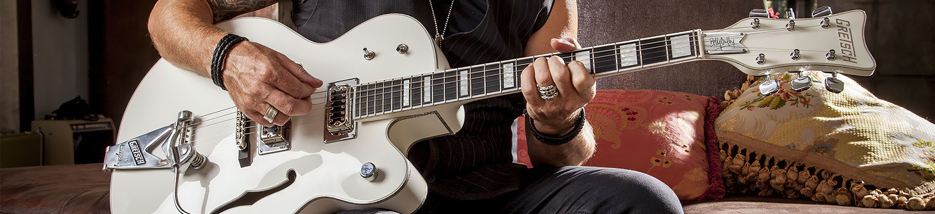 Billy Duffy przemyca news o nowym mini-Gretschu