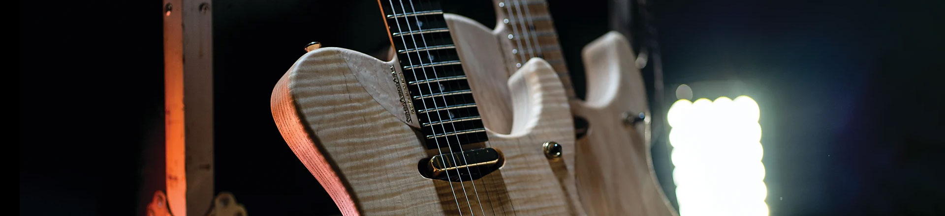 Dwa nowe, sygnowane przez Nuno B. modele Washburn