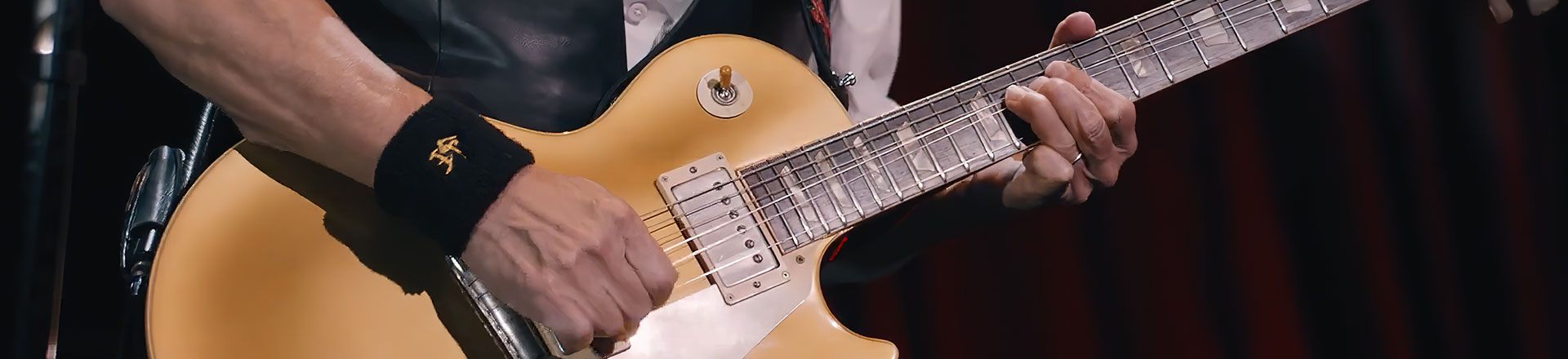 Tak Matsumoto & Gibson prezentują nietuzinkowego Goldtopa
