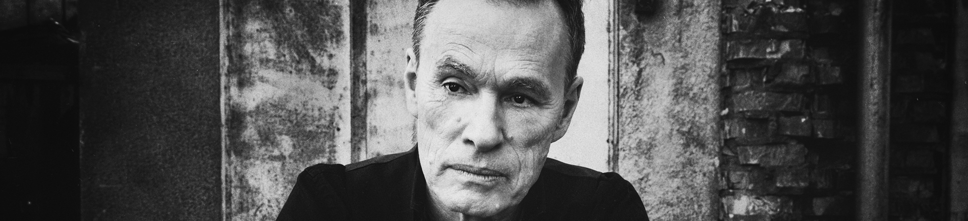 John Porter zagra trasę koncertową po mieszkaniach