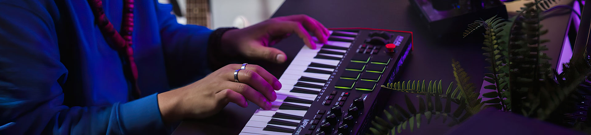 MPK mini Plus - Nowe mini od AKAI, ale z plusem