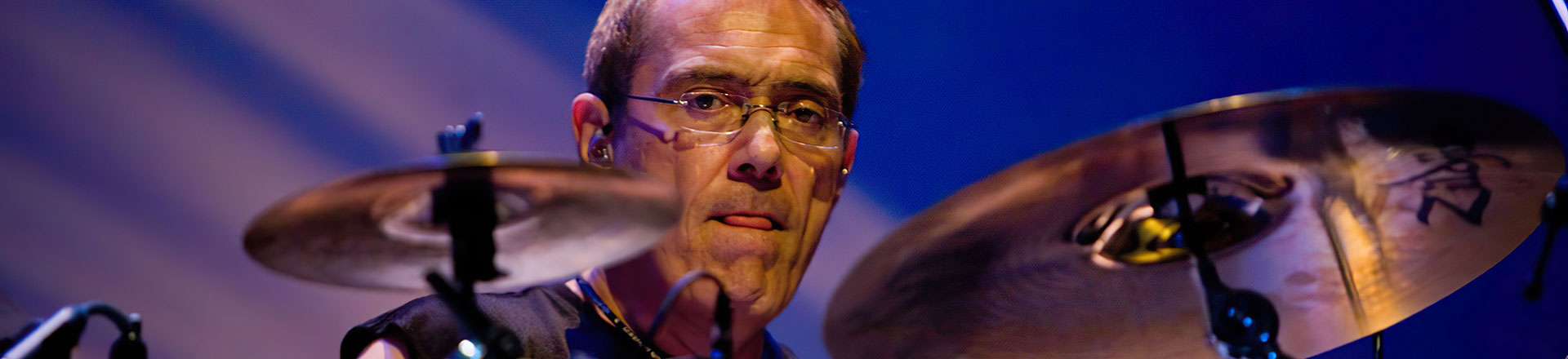 TOP 5: Vinnie Colaiuta - najlepsze video naszym zdaniem.
