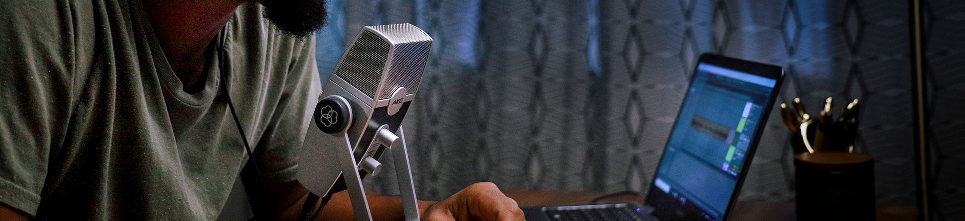 AKG Podcaster Essentials - doskonały zestaw do homerecordingu