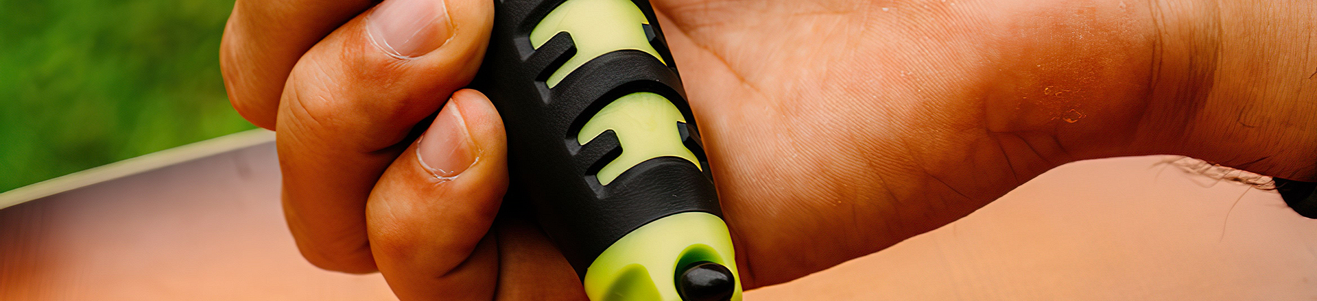 Pegwinder Plus - Nowa korbka do strun od Ernie Ball Music Man