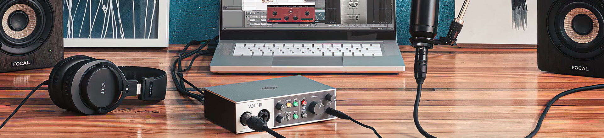 Universal Audio Volt 2 Studio Pack. Zestaw: interfejs audio + mikrofon + słuchawki