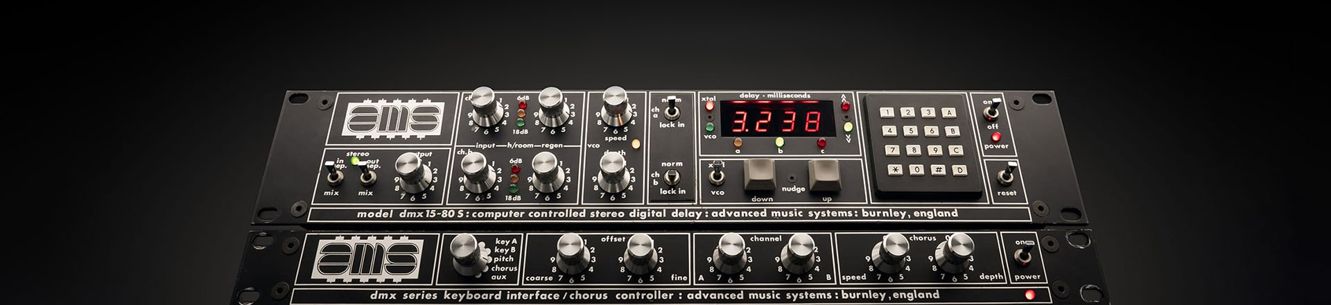 Najbardziej pożądane procesory w studiu nagrań? AMS DMX Digital Delay & Manley Tube Preamp to nowe wtyczki od Universal Audio