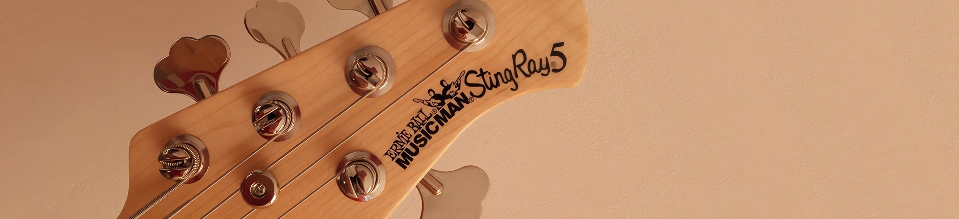 Test gitary basowej Music Man StingRay 5 w Infogitara.pl