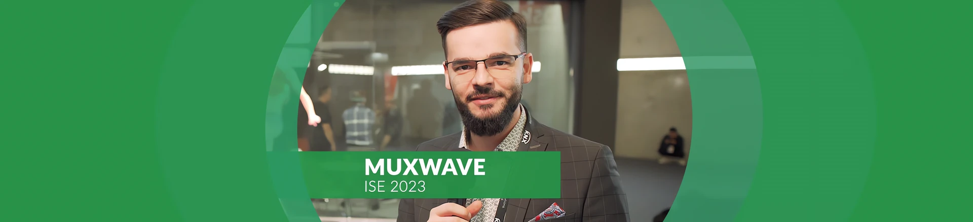 MUXWAVE – ekran ledowy wyglądający jak hologram