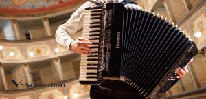 Roland FR-8x i FR-8xb: Flagowy V-Accordion w drugiej odsłonie