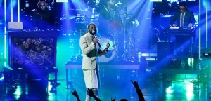 HES Turbo Ray rozświetlił Tonight Show w Teksasie