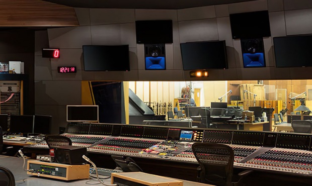 Hollywoodzkie studio marzeń z nowymi monitorami Meyer Sound
