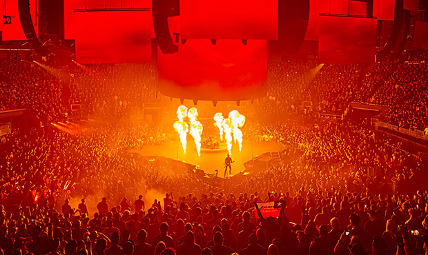 Nagłośnienie trasy koncertowej Metallica z udziałem Meyer Sound