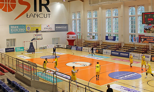 Hala sportowa MOSiR w Łańcucie wyposażona w systemy RCF