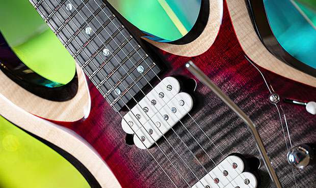Umarł król, niech żyje król. Nowa gitara od Cort Duality II