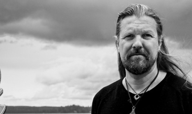 ESA HOLOPAINEN Z AMORPHIS PRZEZENTUJE PIERWSZY SOLOWY SINGIEL