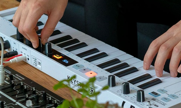 Arturia pokazała nowy kontroler/sekwencer KeyStep 37