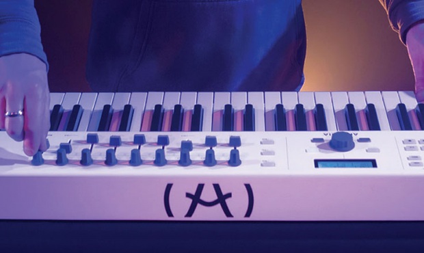 Arturia KeyLab Essential 88 dostępna w sprzedaży