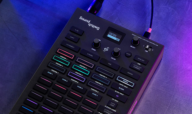 Control One - Kontroler oświetlenia dla wymagających DJ-ów