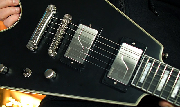 Test gitary Epiphone Prophecy Flying V Black Aged Gloss