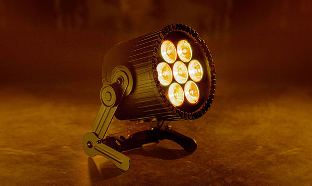 AX9 PowerPAR – wielofunkcyjny PAR LED od Astera