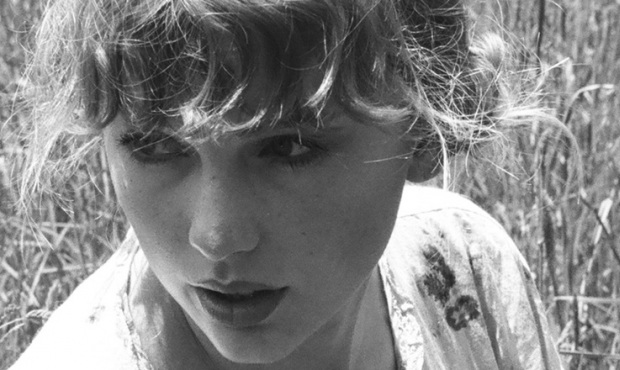 "folklore" Taylor Swift w wersji fizycznej dostępny w przedsprzedaży