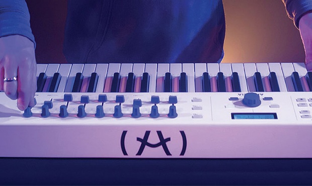 NAMM'20: Arturia prezentuje KeyLab Essential 88