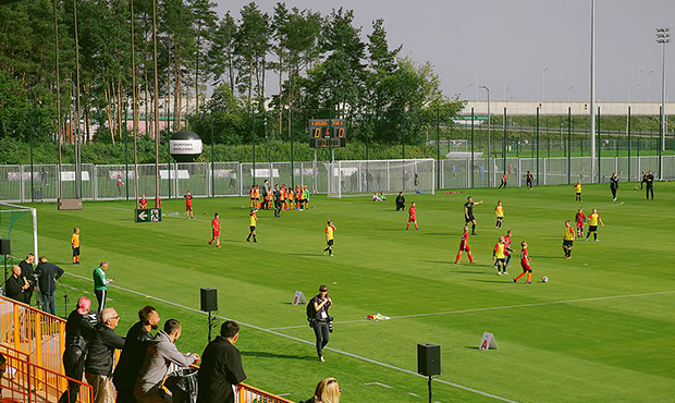 Ciekawe instalacje: Nagłośnienie Stadionu Hutnika w Warszawie