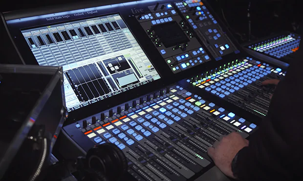 SSL Live L350 Plus na halowej trasie Kwiatu Jabłoni