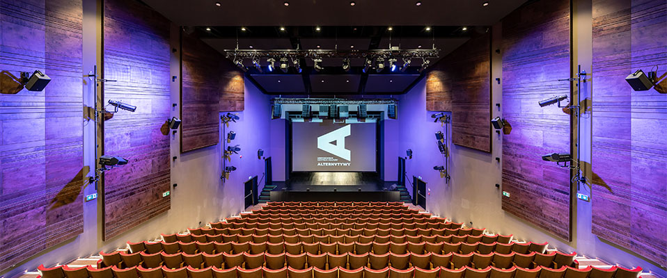 Pierwsza w Polsce sala teatralna z innowacyjnym systemem L-ISA