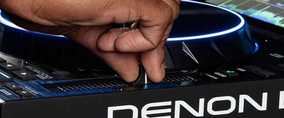 Pobierz najnowszą aktualizację Denon DJ Engine OS 1.5.1
