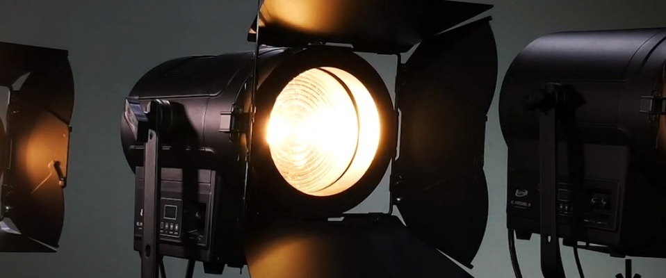 Dlaczego warto zainwestować w LED? Elation KL Fresnel