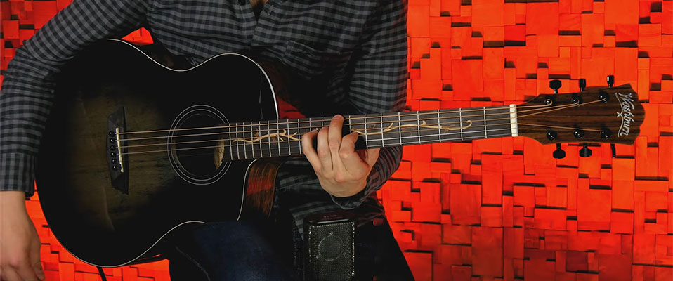 Praktyczna i piękna seria gitar Washburn