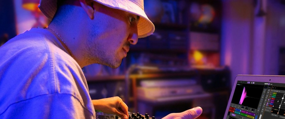 Serato Studio - intuicyjny soft do robienia muzyki