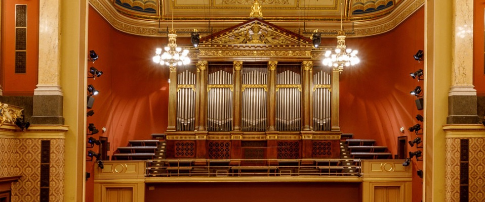 Prestiżowa sala koncertowa w Pradze wyposażona w systemy KV2