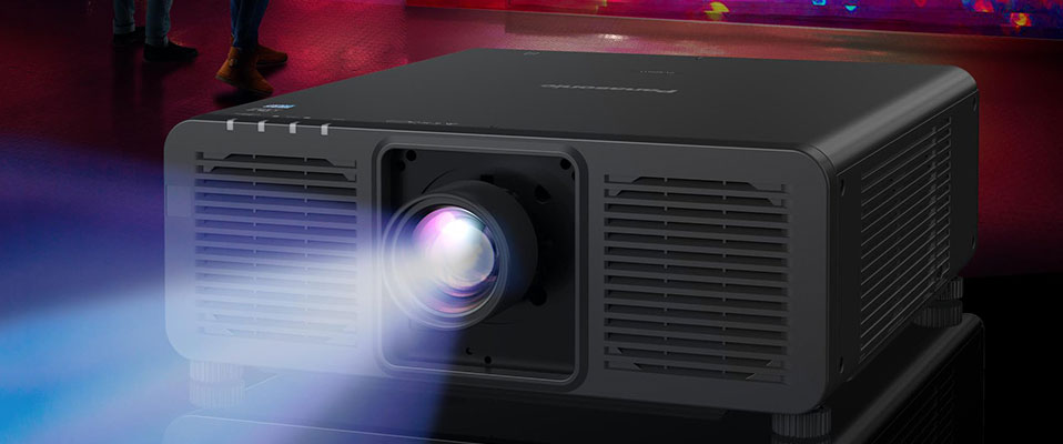 Panasonic prezentuje nowe projektory 4k