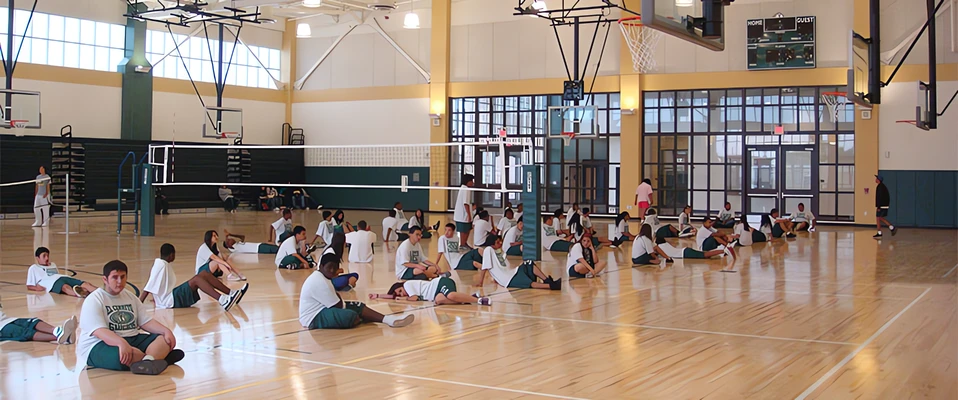 PORADNIK: Hałas w szkolnych salach gimnastycznych - jak mu zaradzić?