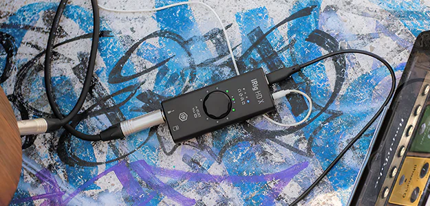 IK Multimedia iRig HD X - W pełni funkcjonalne maleństwo